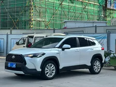 2023 Toyota Corolla Cross 2.0L CVT Elite, белый — фото 1