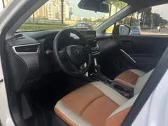 2023 Toyota Corolla Cross 2.0L CVT Elite, белый — фото 7