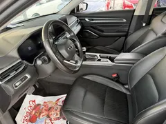 2022 Geely Emgrand 4th Gen 1.5L CVT Premium — фото 4