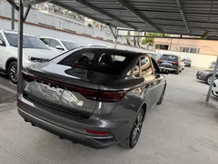 2022 Geely Emgrand 4th Gen 1.5L CVT Premium — фото 11