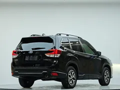 2022 Subaru Forester 2.0i AWD Luxury, чёрный — фото 6