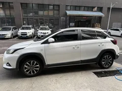 2022 Toyota Yaris L Zhixuan 1.5L CVT Leading Plus, белый — фото 4