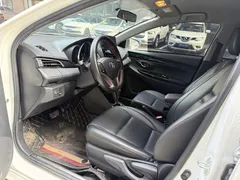 2022 Toyota Yaris L Zhixuan 1.5L CVT Leading Plus, белый — фото 5
