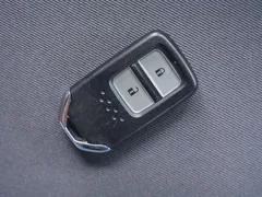 2021 Honda Fit 1.5L CVT, белый — фото 17