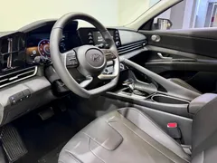 2022 Hyundai Elantra 1.5L CVT GLX Elite, белый — фото 24