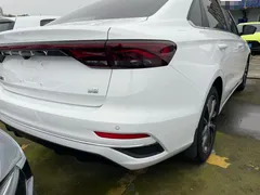 2022 Geely Emgrand 4th Gen 1.5L CVT Premium, белый — фото 11
