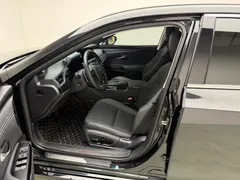 2021 Lexus ES 200 Excellence, чёрный — фото 12
