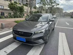 2022 Geely Emgrand 4th Gen 1.5L CVT Luxury — фото 1