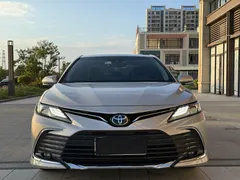 2023 Toyota Camry 2.0G Luxury — фото 2