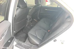 2021 Toyota Camry 2.0G Luxury, белый — фото 12