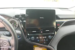 2021 Toyota Camry 2.0G Luxury, белый — фото 14
