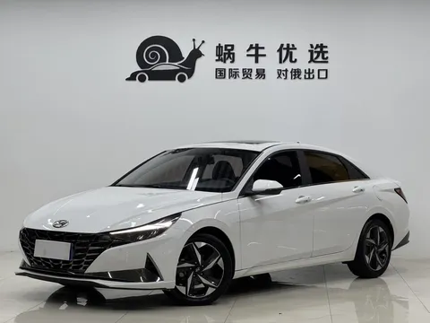 2022 Hyundai Elantra 1.5L CVT LUX Premium