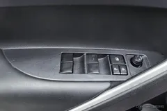 2023 Toyota Corolla Cross 2.0L CVT Elite — фото 12