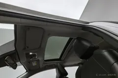 2023 Toyota Corolla Cross 2.0L CVT Elite — фото 18