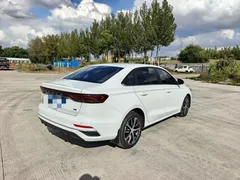 2022 Geely Emgrand 4th Gen 1.5L CVT Flagship, белый — фото 5
