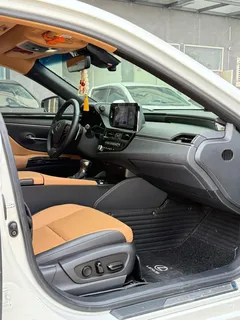 2022 Lexus ES 200 Excellence, белый — фото 11