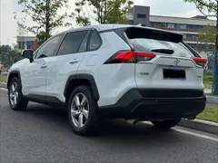 2022 Toyota RAV4 2.0L CVT 2WD Fashion, белый — фото 6
