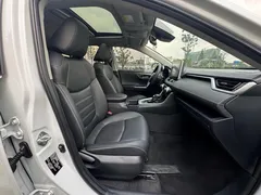 2022 Toyota RAV4 2.0L CVT 2WD Fashion, белый — фото 8
