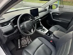 2022 Toyota RAV4 2.0L CVT 2WD Fashion, белый — фото 14