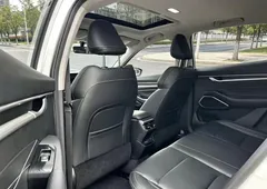 2022 Geely Emgrand 4th Gen 1.5L CVT Luxury, белый — фото 6