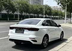 2022 Geely Emgrand 4th Gen 1.5L CVT Luxury, белый — фото 8