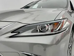 2022 Lexus ES 200 Luxury — фото 7
