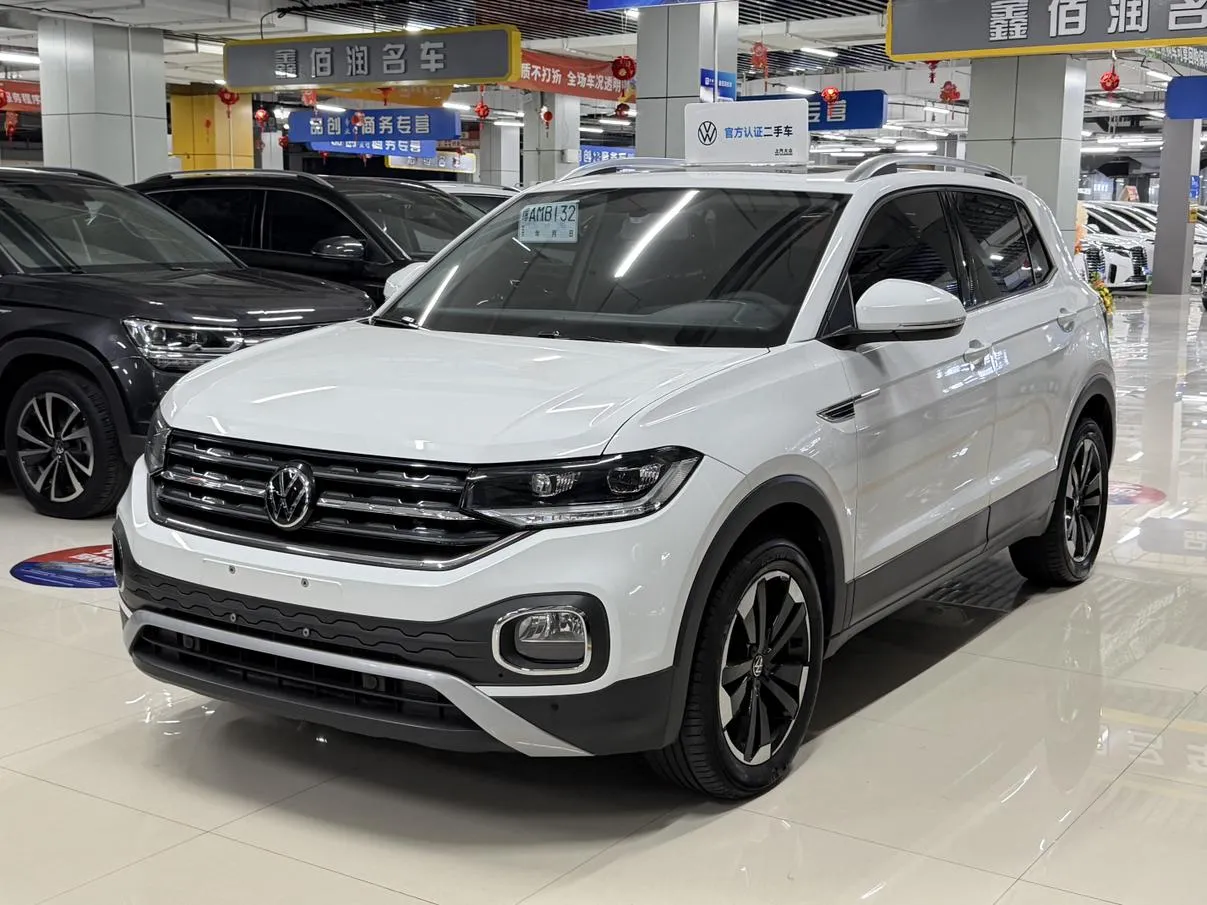 2021 Volkswagen Tacqua 1.5L AT