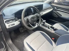 2022 Geely Emgrand 4th Gen 1.5L CVT Flagship — фото 5