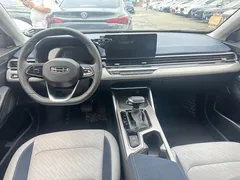 2022 Geely Emgrand 4th Gen 1.5L CVT Flagship — фото 8