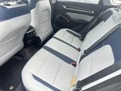 2022 Geely Emgrand 4th Gen 1.5L CVT Flagship — фото 10