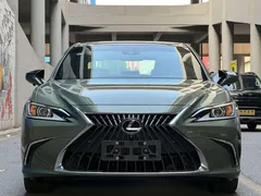 2021 Lexus ES 200 Excellence, зелёный — фото 2