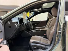 2021 Lexus ES 200 Excellence, зелёный — фото 9