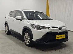 2023 Toyota Frontlander 2.0L CVT Leading, белый — фото 3