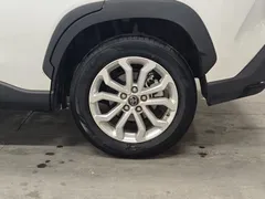 2023 Toyota Frontlander 2.0L CVT Leading, белый — фото 16