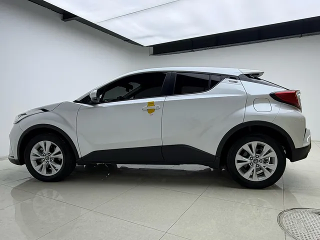2021 Toyota IZOA 2.0L