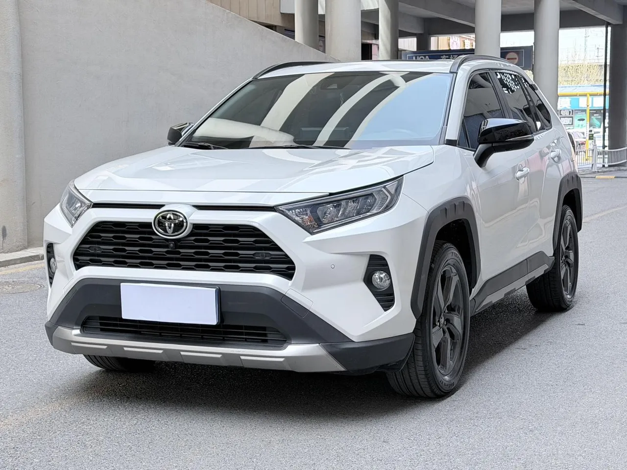 2022 Toyota RAV4 2.0L CVT 4WD Fashion Plus