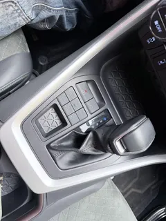 2022 Toyota RAV4 2.0L CVT 4WD Fashion Plus, белый — фото 8