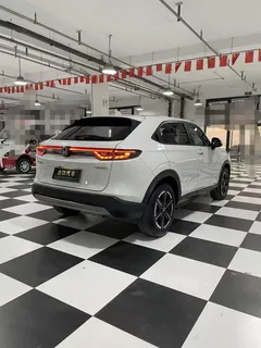 2023 Honda Vezel 1.5L CVT Tech, белый — фото 8