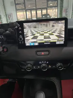 2023 Honda Vezel 1.5L CVT Tech, белый — фото 10