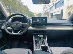 2022 Geely Emgrand 4th Gen 1.5L CVT Flagship — фото 10