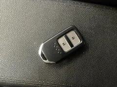 2021 Honda Fit 1.5L CVT, белый — фото 18