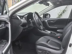 2023 Toyota RAV4 2.0L CVT 2WD Fashion Plus, белый — фото 8
