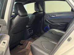 2022 Toyota Avalon 2.0L XLE Premium, белый — фото 6