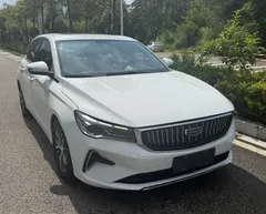 2022 Geely Emgrand 4th Gen 1.5L CVT Flagship, белый — фото 3