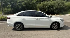 2022 Geely Emgrand 4th Gen 1.5L CVT Flagship, белый — фото 4