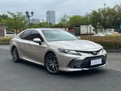 2023 Toyota Camry 2.5G Luxury — фото 3