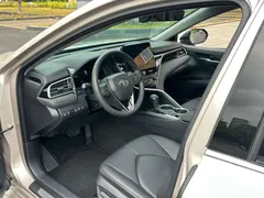 2023 Toyota Camry 2.5G Luxury — фото 5
