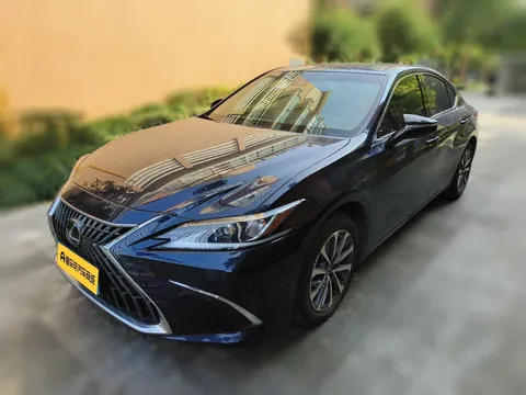 2022 Lexus ES 200 Excellence