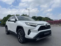 2023 Toyota RAV4 2.0L CVT 2WD Fashion Plus, белый — фото 3