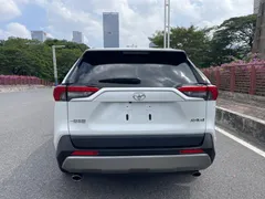2023 Toyota RAV4 2.0L CVT 2WD Fashion Plus, белый — фото 5
